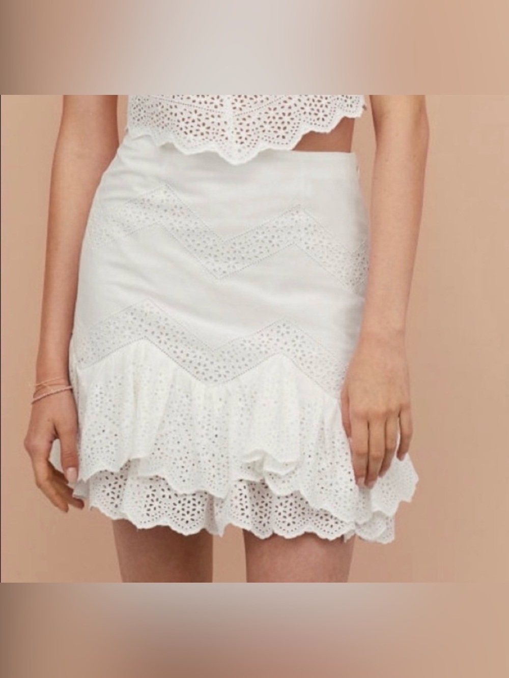 H&M Eyelet Ruffle Skirt - Picture 5 of 5
